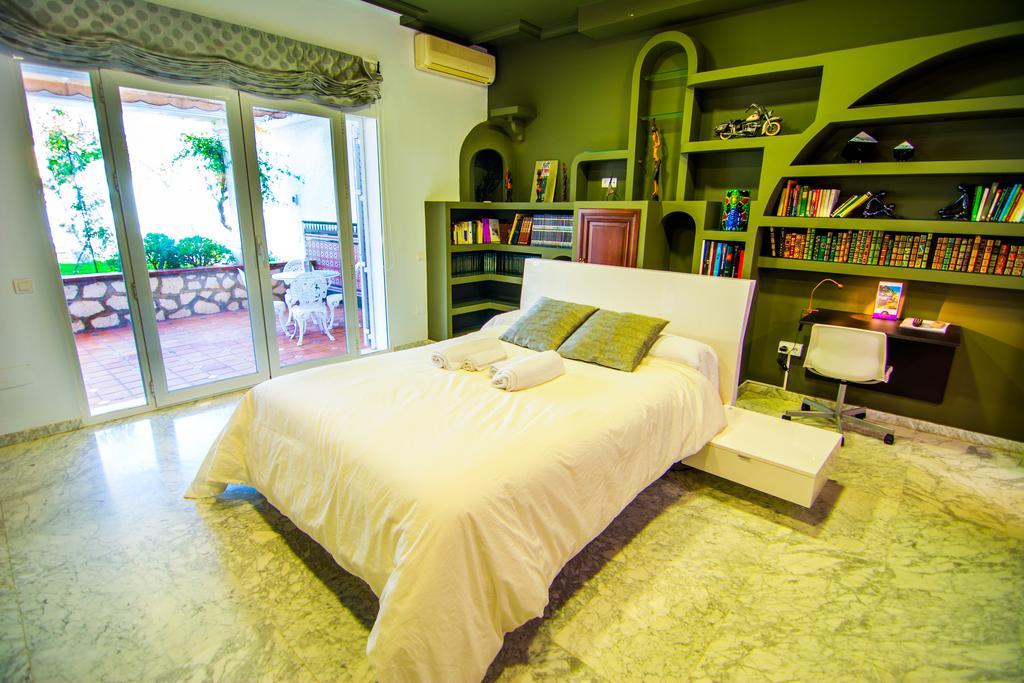 16:9 Los Molinos Suites Almería Chambre photo